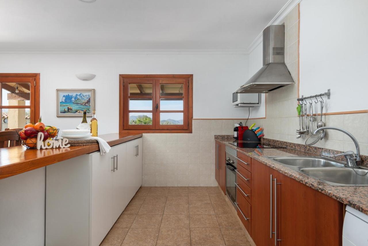 Pou D,ambroitx, Pool And Sea Views In Alcudia (Mallorca)